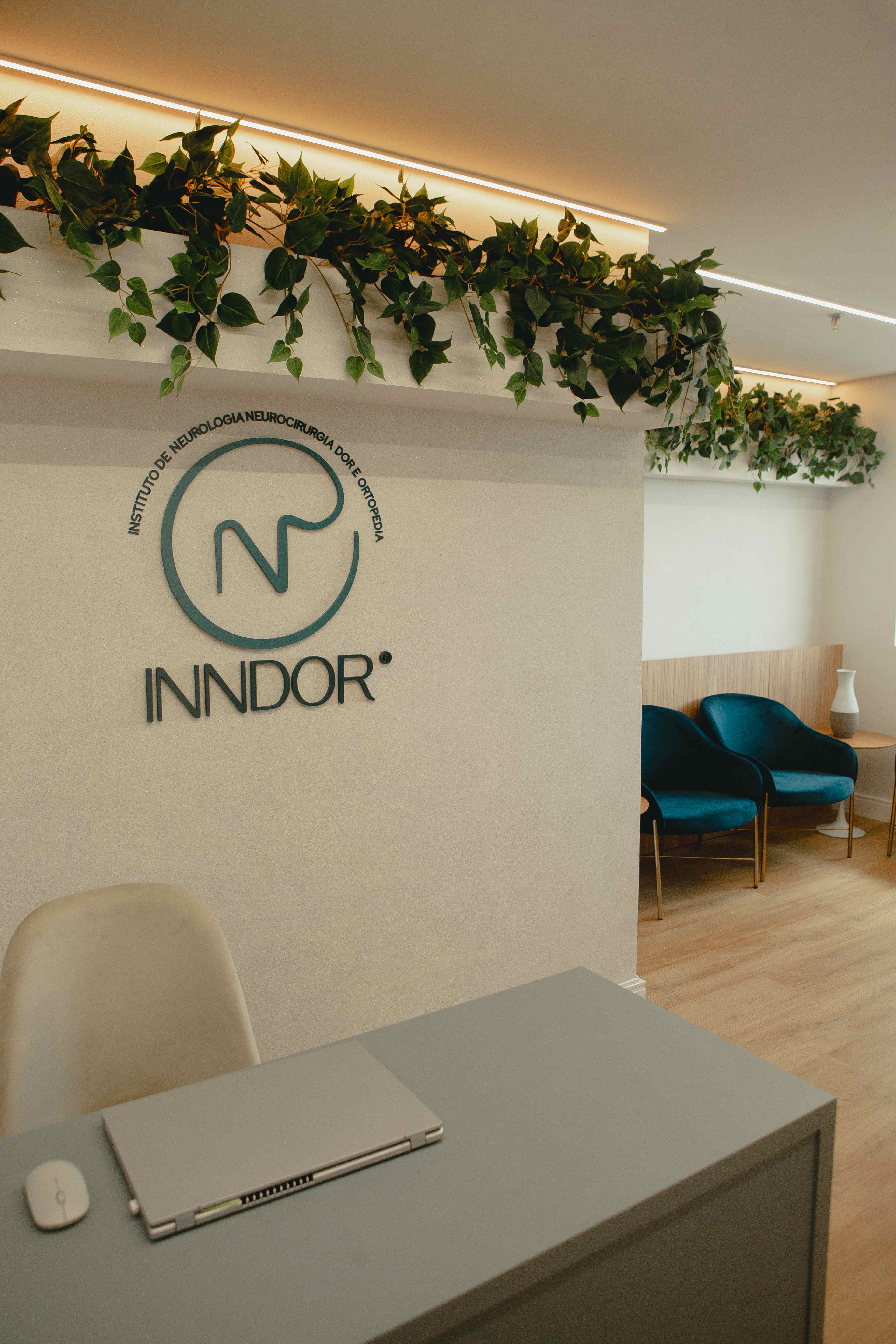 Recepção com logo Inndor